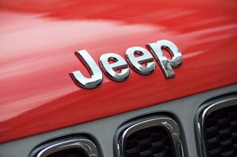 2025 Jeep Grand Cherokee 4xe: Hybrid Power Meets Rugged Capability
