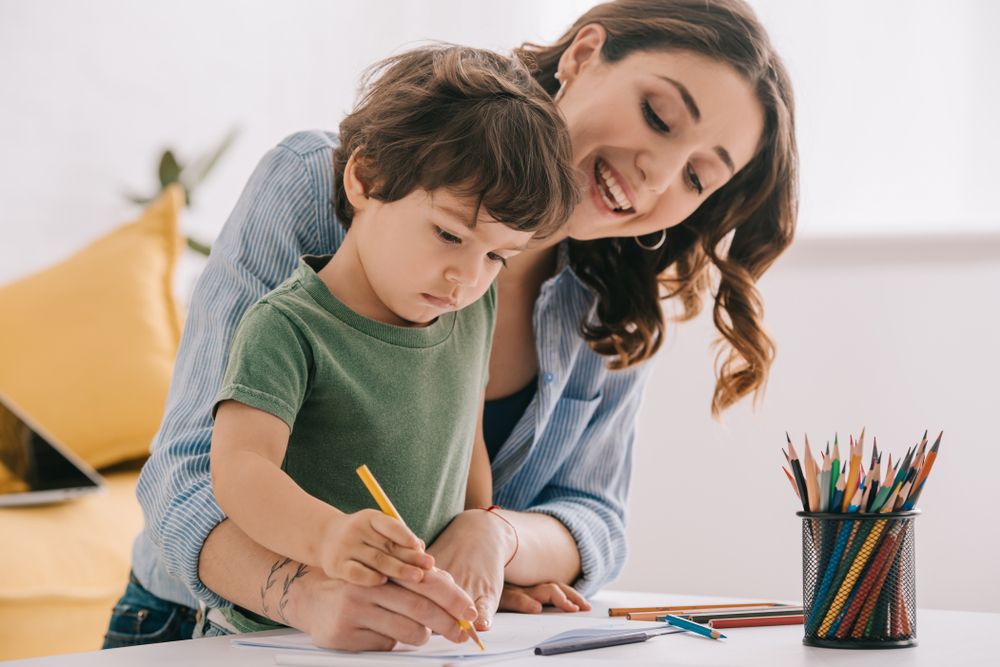 Soutenir les Parents qui Travaillent et Explorer les Rôles de Babysitting Local