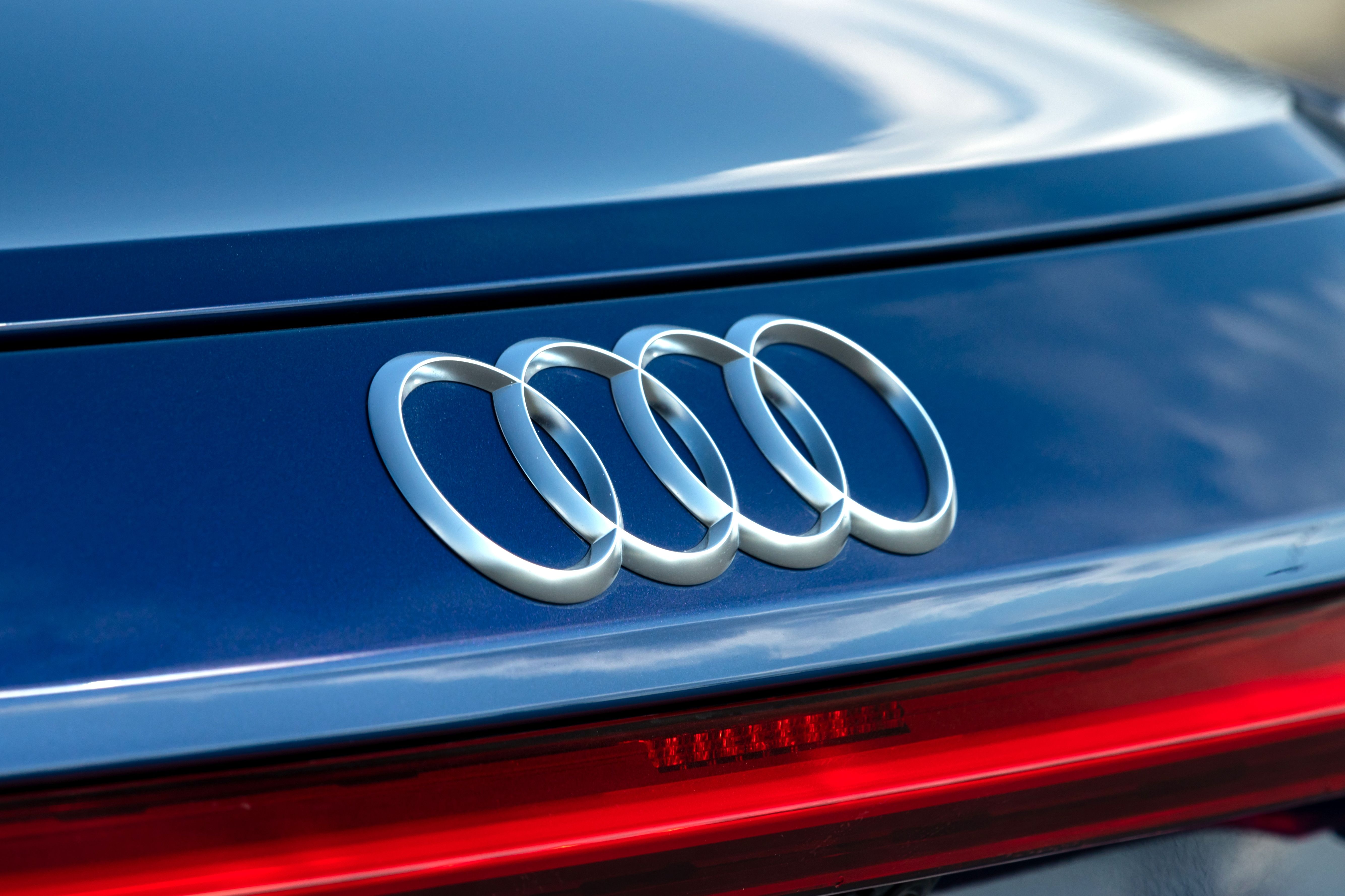 2025 Audi SQ6 e-tron: Electrifying Performance Meets Modern Luxury