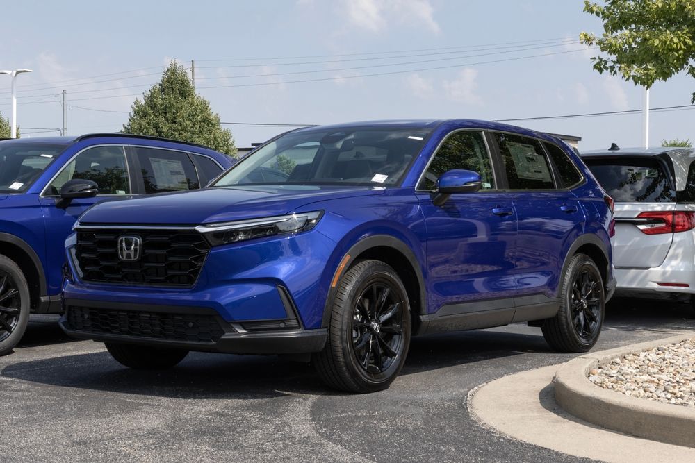 Meet the 2025 Honda CR-V EX: Comfort and Versatility