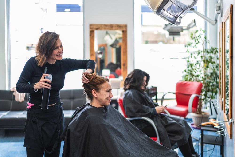 Tips for Finding the Best Salons Near You for a Haircut