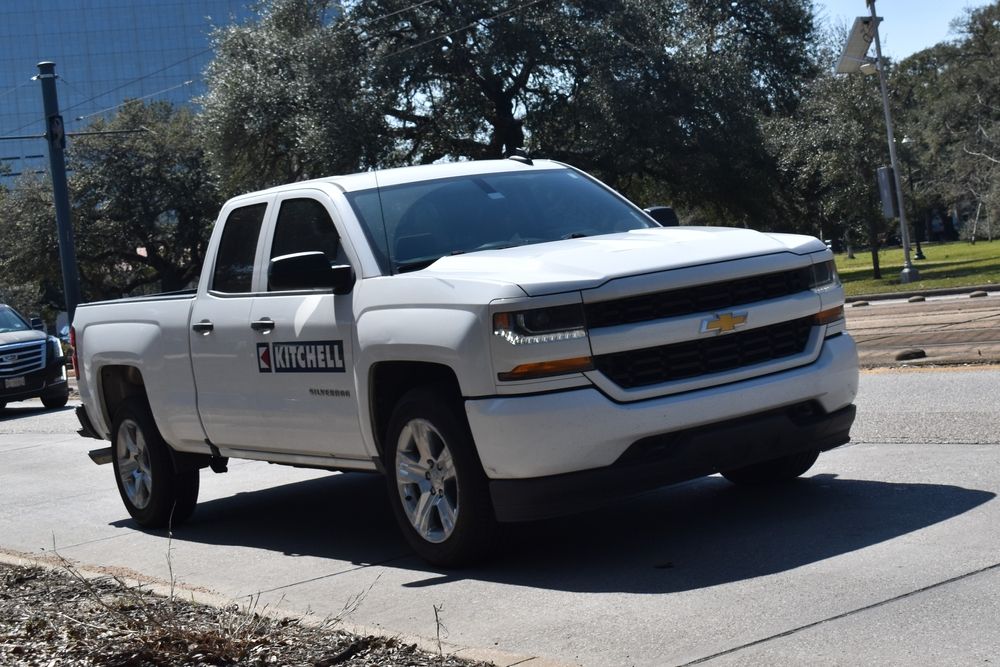 2026 Silverado 1500 Custom: Rugged Utility Meets Smart Innovation