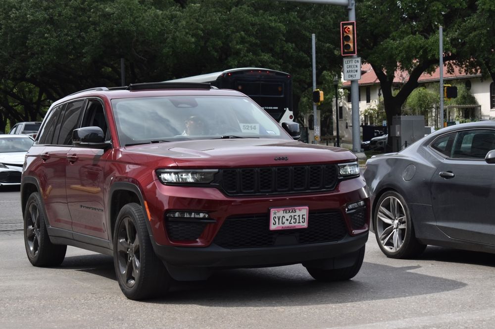 2026 Grand Cherokee Laredo: Classic Jeep with Modern Enhancements