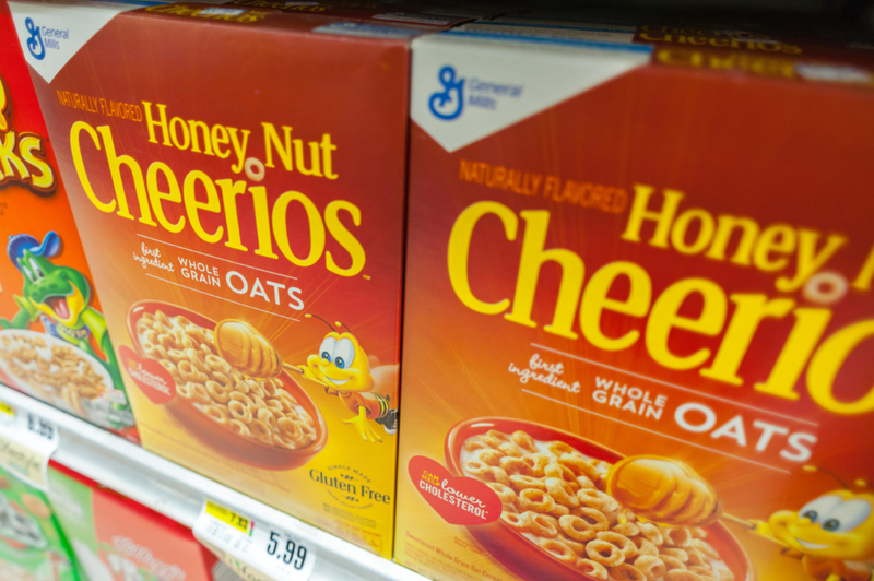 Honey Nut Cheerios | Alamy Stock Photo