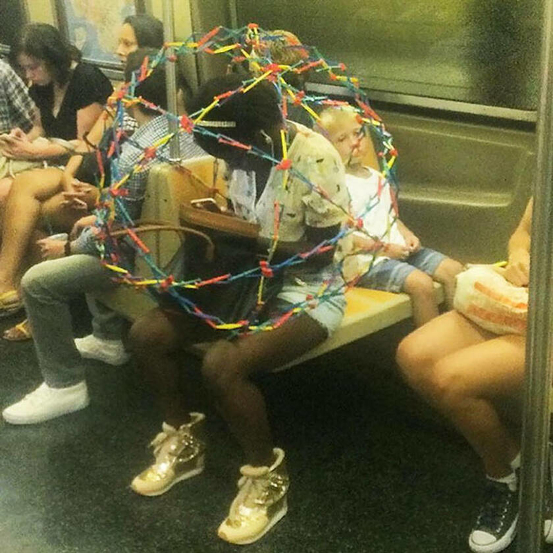 A Personal Bubble | Instagram/@subwaycreatures