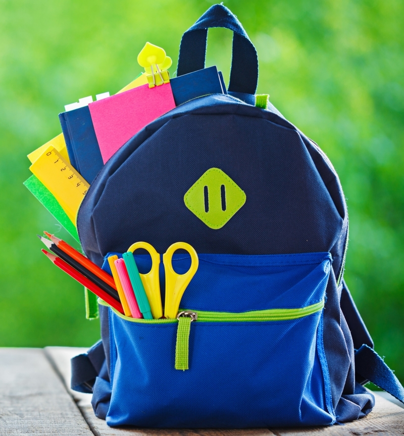 Parche cuadrado en mochilas | Shutterstock