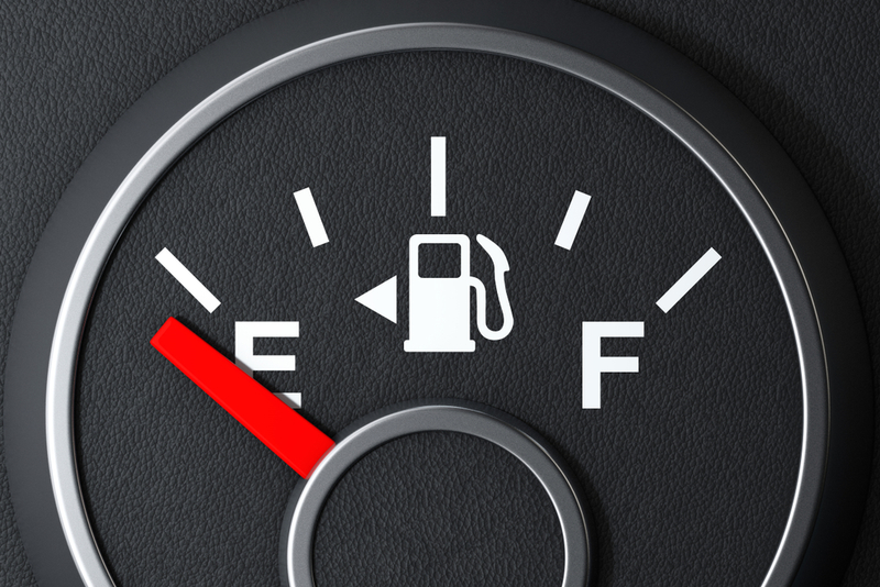 Flecha en el indicador de gasolina | Shutterstock
