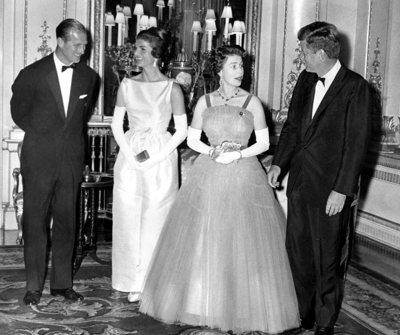 The Queen and Prince Philip Meet the Kennedys | Alamy Stock Photo by KEYSTONE Pictures USA