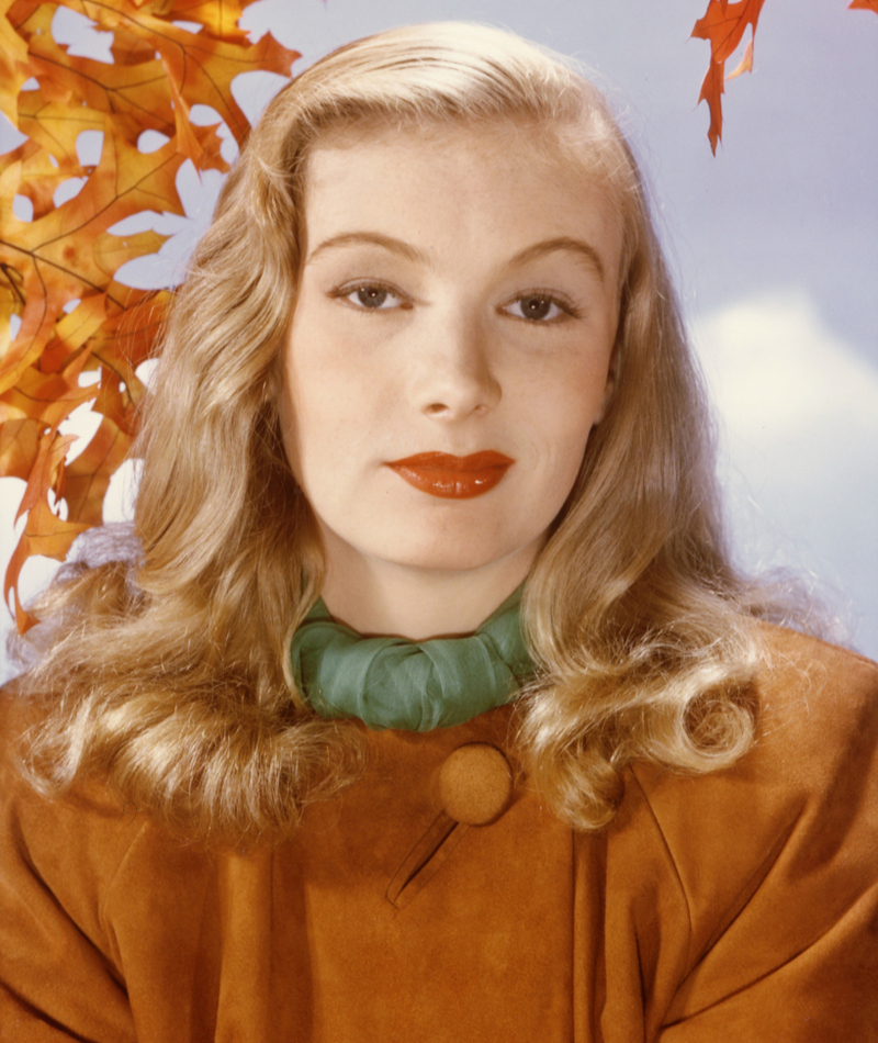 Veronica Lake and Her Famous Golden Locks | Getty Images Photo by Silver Screen Collection