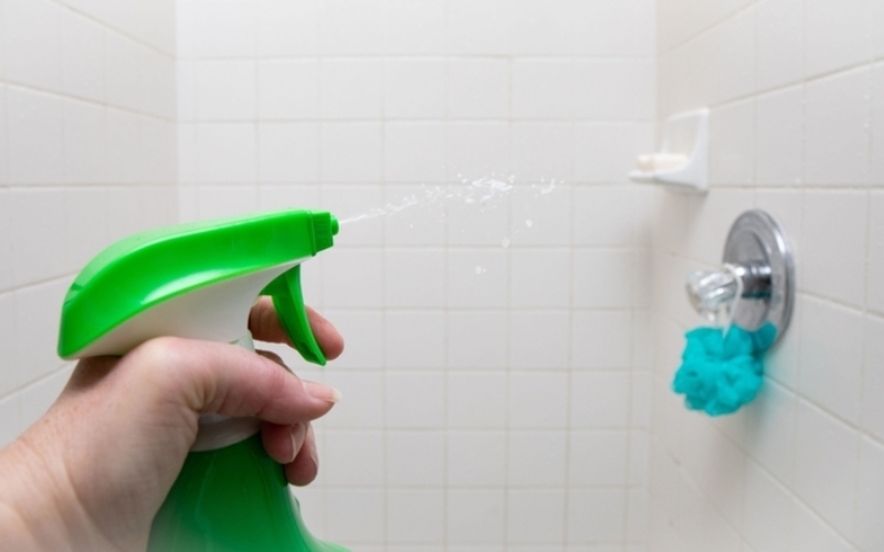Keep Your Shower Clean | Alamy Stock Photo by Becky Wright 