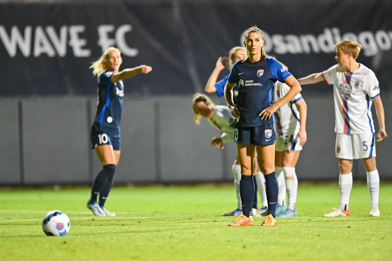 She Joins San Diego Wave FC | Alamy Stock Photo by Justin Fine/Cal Sport Media