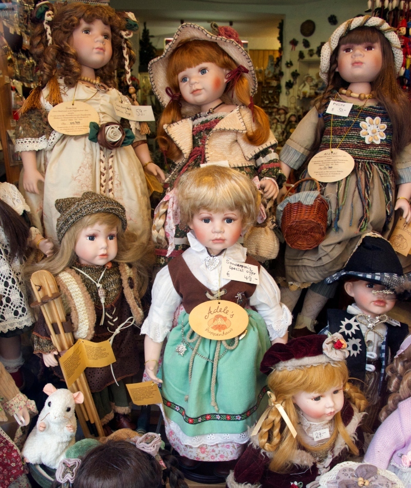 Dolls | Alamy Stock Photo by David South