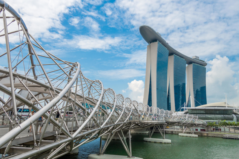 Helix Bridge – Singapore | Alamy Stock Photo by Marc Bruxelle