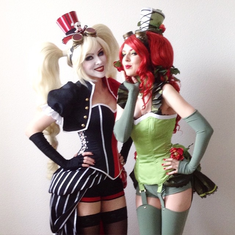 Poison Ivy and Harley Quinn | Instagram/@ryoko_demon