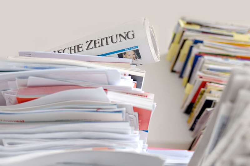 Alte Zeitungen | Alamy Stock Photo by Zoonar GmbH/Harald Richter