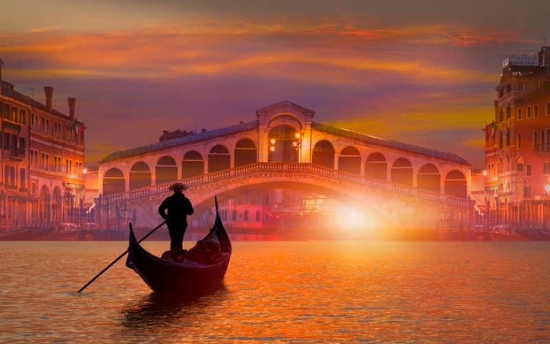 Fantasie: Venedig, Italien | Shutterstock
