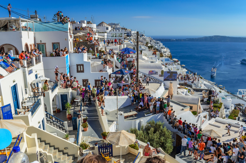 Die Wirklichkeit: Insel Santorin, Griechenland | Shutterstock