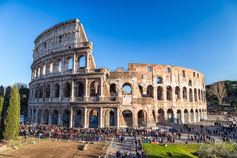 Die Wirklichkeit: Das Kolosseum, Italien | Shutterstock