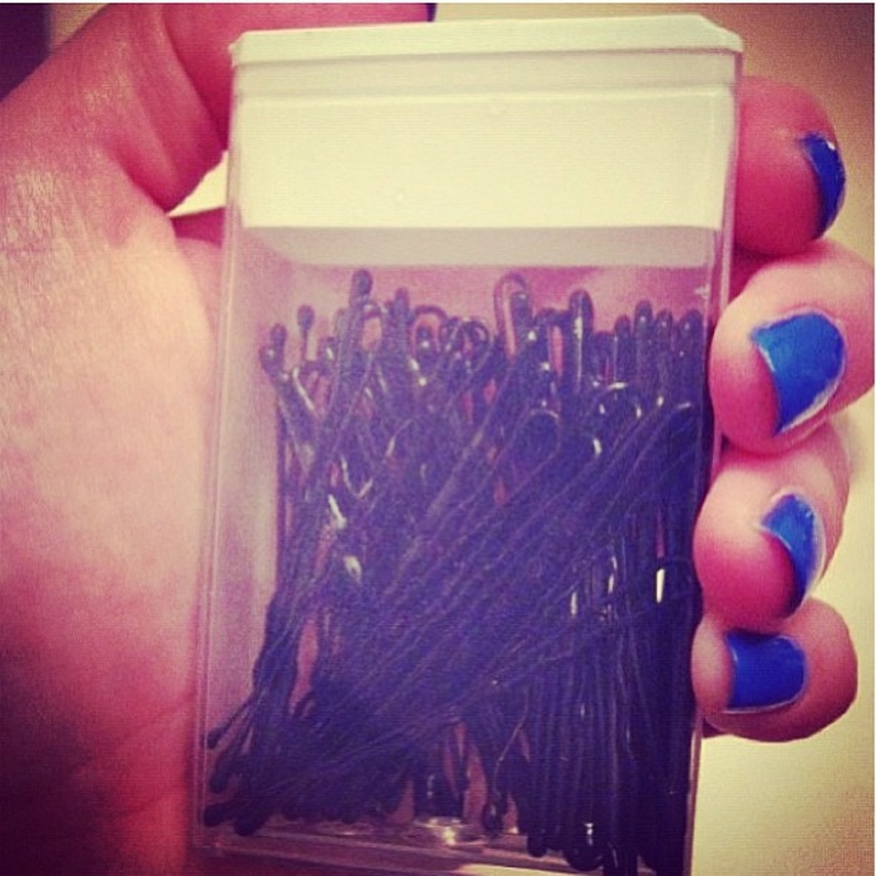 Tic Tac für ihre Bobby Pins | Instagram/@diynl