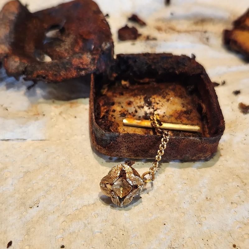 An Antique Necktie Pin With Jewelry | Reddit.com/scavenginghobbies