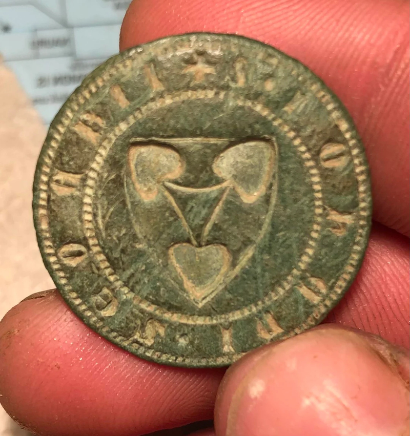 A 13th Century Seal Stamp | Reddit.com/vincx1000