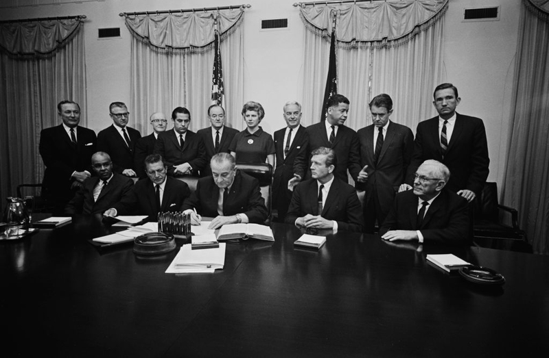 Jefe de gabinete adjunto para la coordinación de políticas — $30.000 | Getty Images Photo by Keystone/Hulton Archive