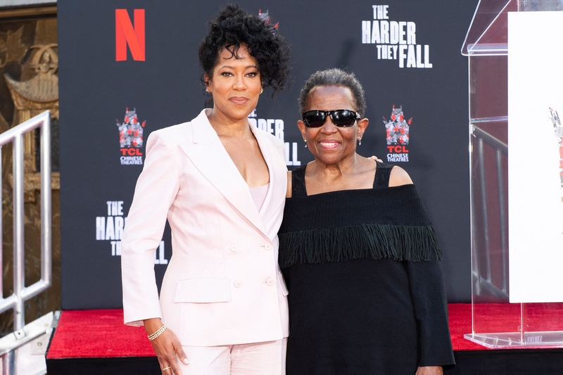 Regina King and Gloria King | Getty Images Photo by VALERIE MACON/AFP