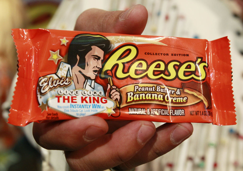 Elvis' Peanut Butter & Banana Creme Reese's | Getty Images Photo by STAN HONDA/AFP